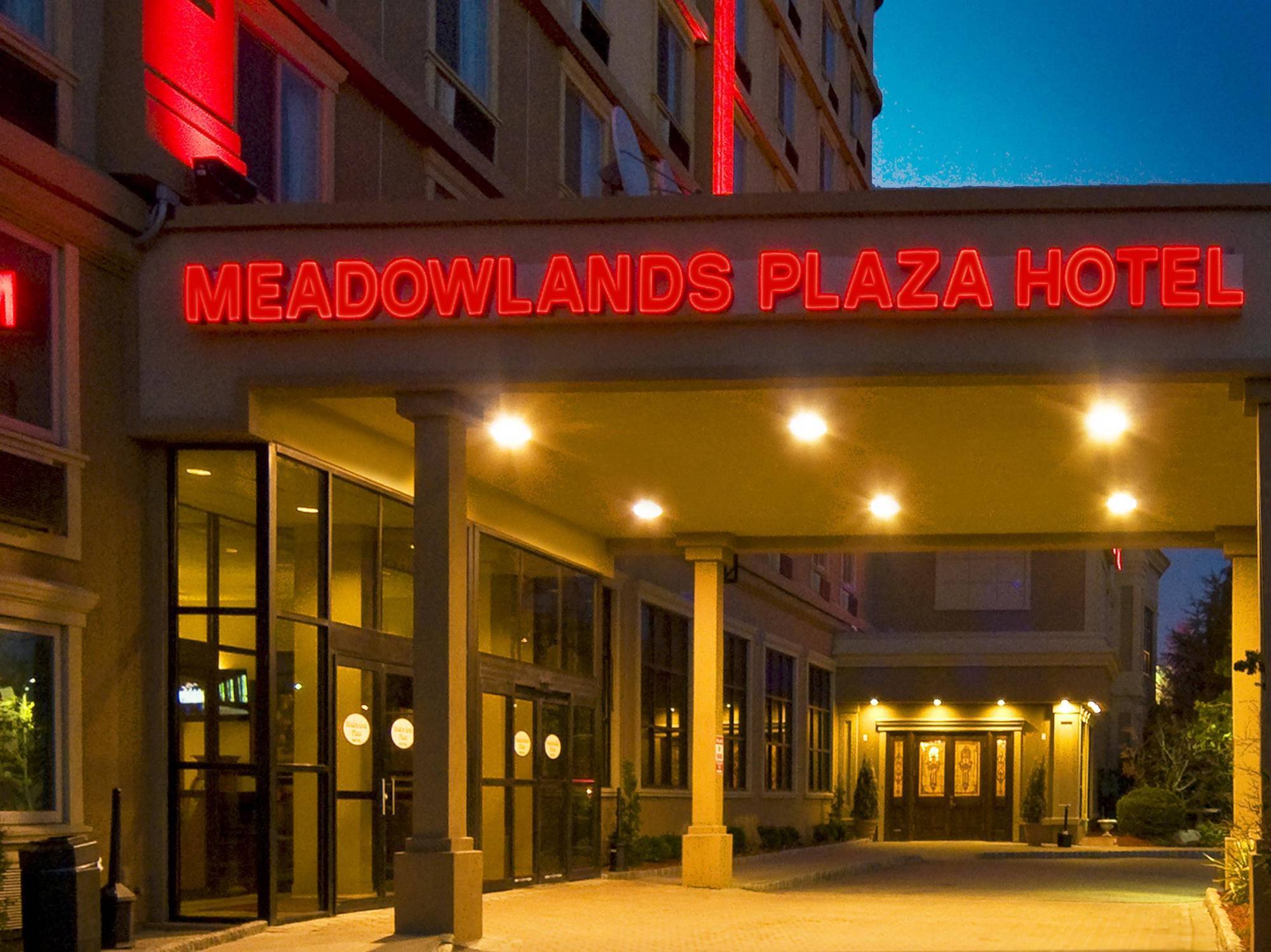 Meadowlands Plaza Hotel Secaucus Dış mekan fotoğraf